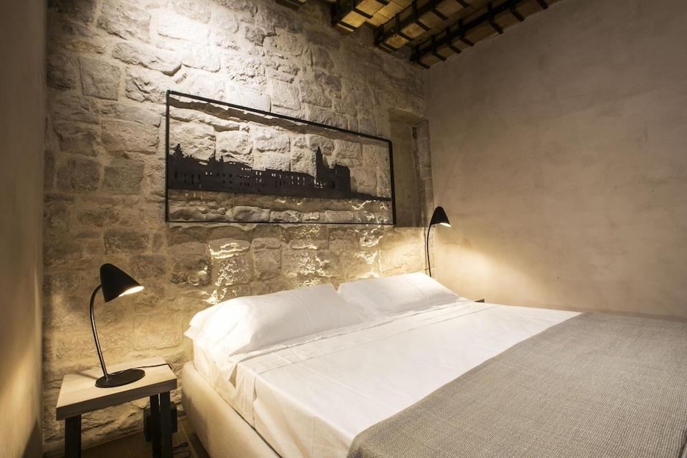 Edward Rooms & Wellness