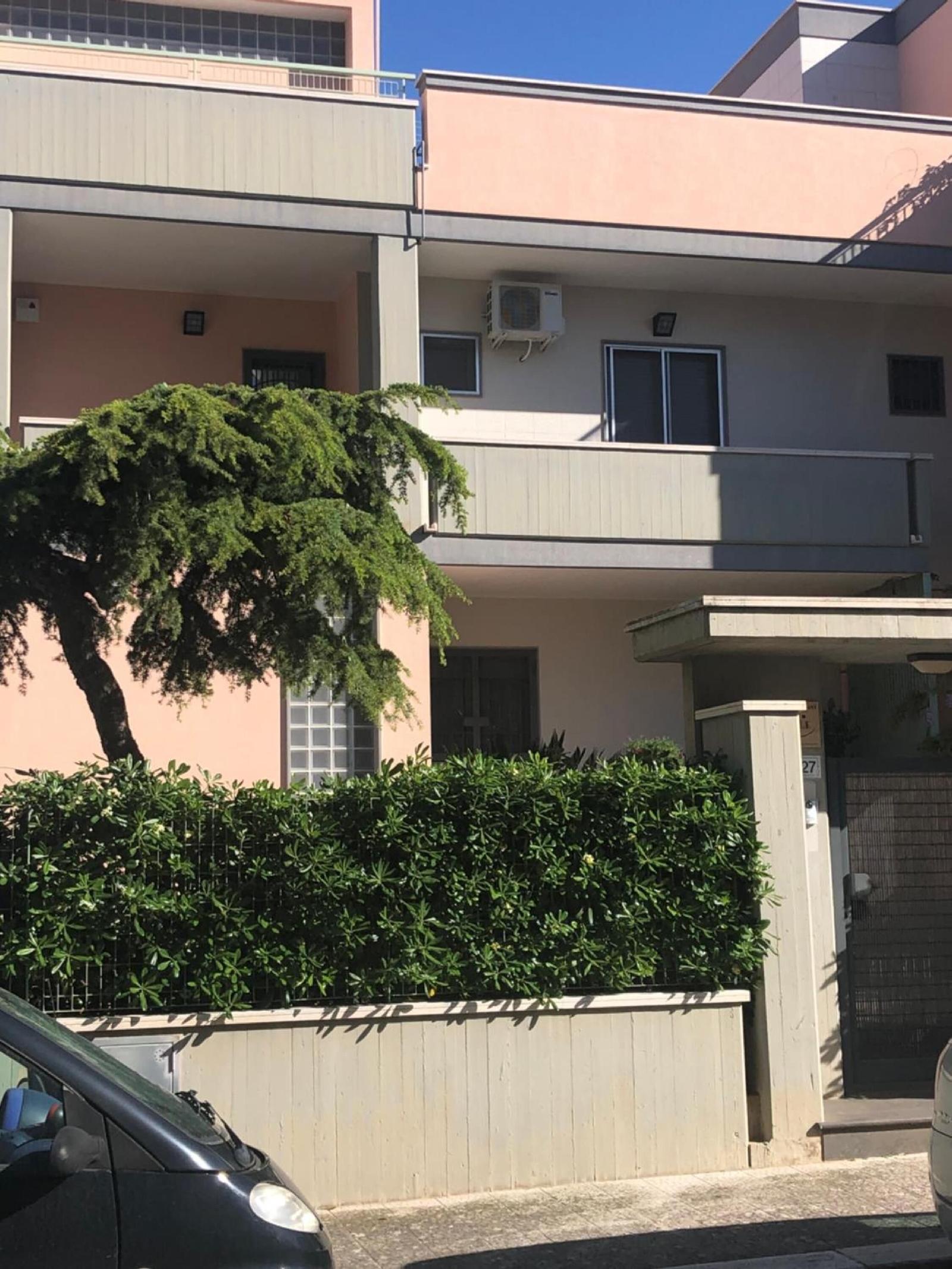 B&b Smile