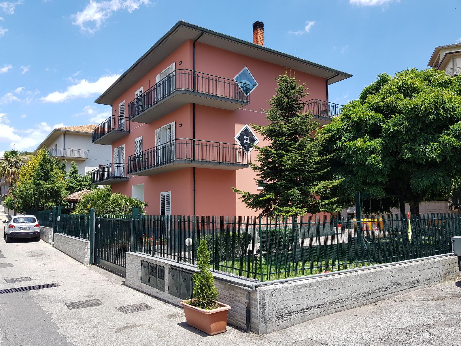 B&B Bluviro