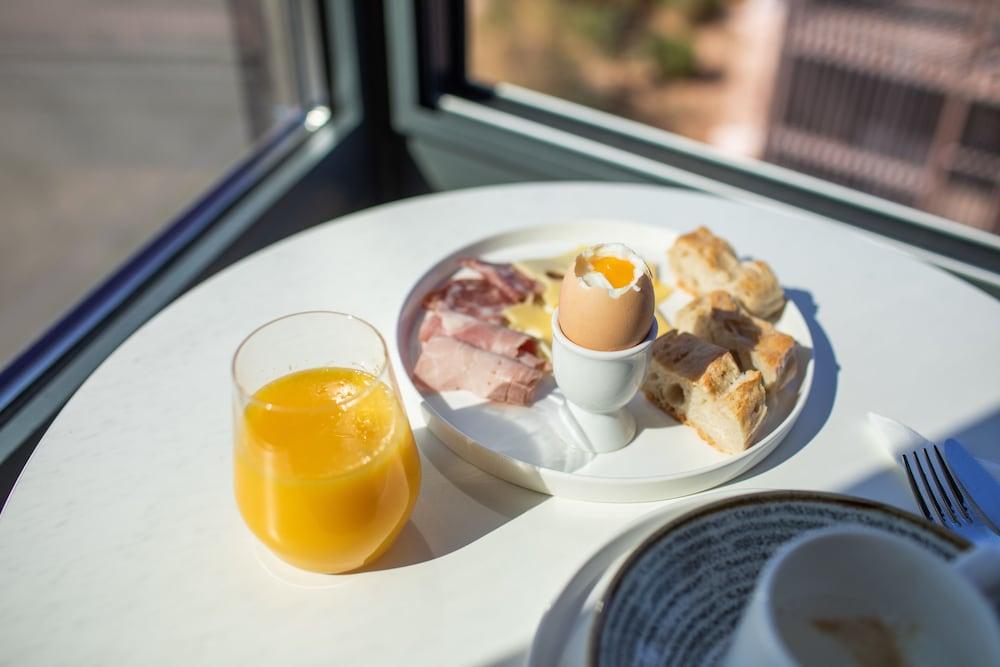 thecamp Hotel & Lodges