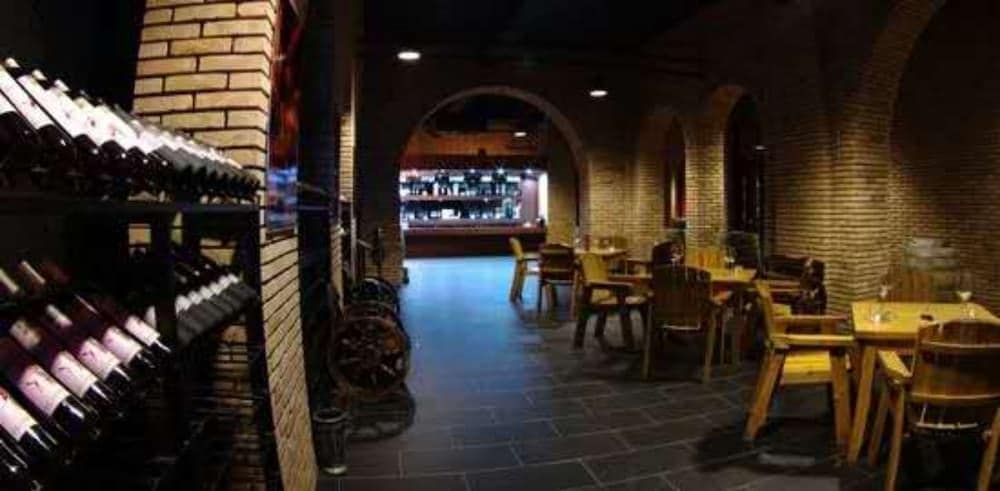 Chateau Monette Hotel & Resort