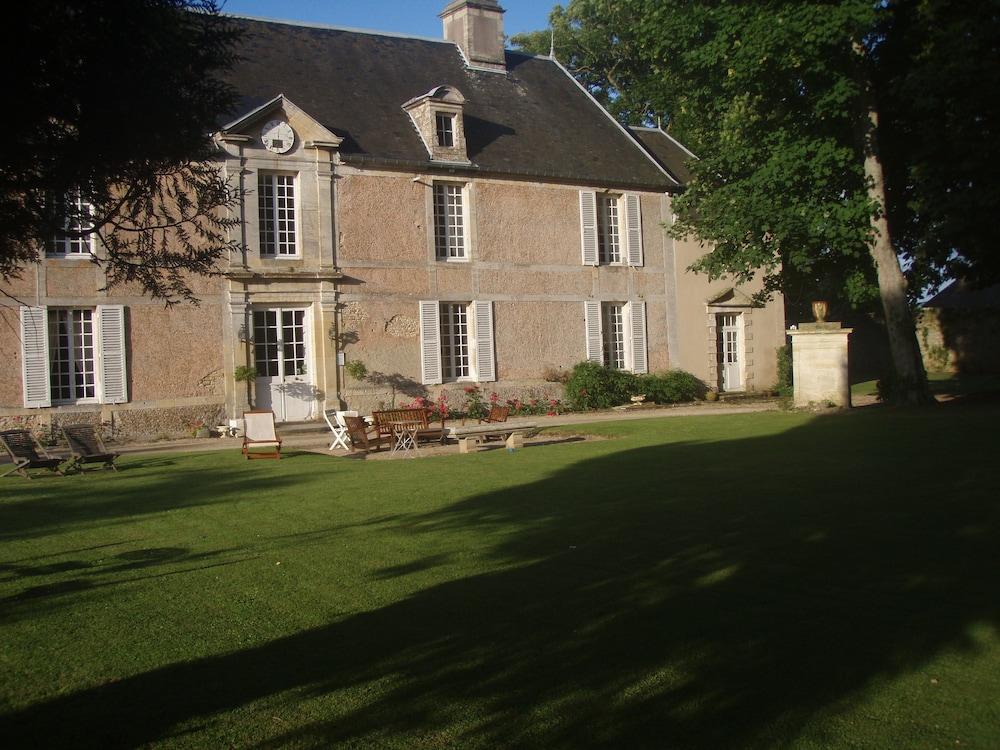Manoir De Crépon