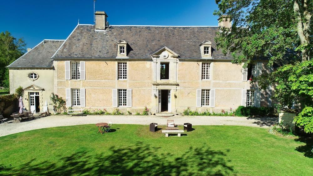Manoir De Crépon