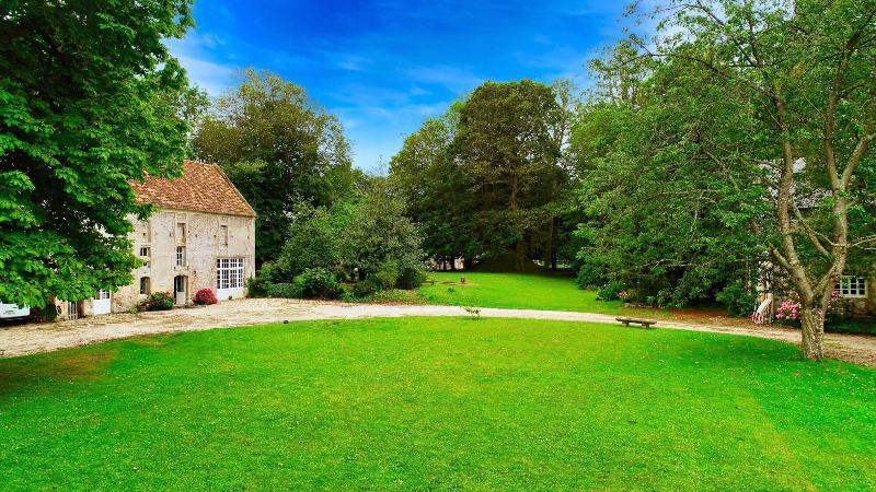 Manoir De Crépon