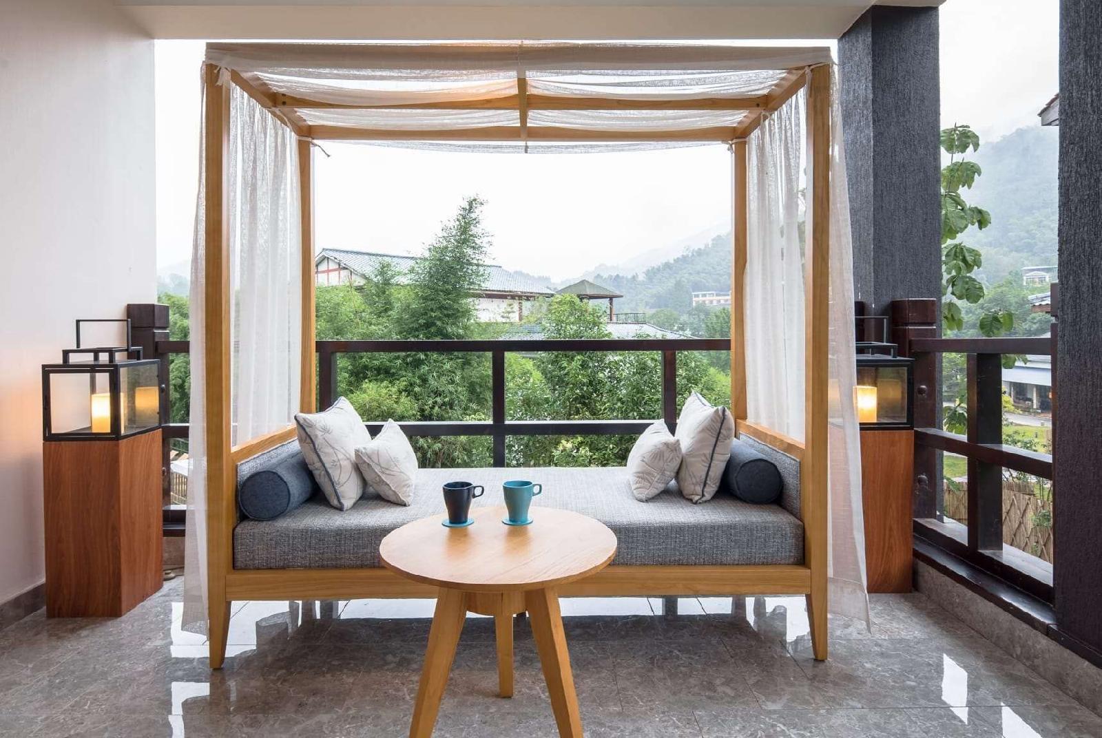 Howard Johnson Huashuiwan Hot Springs Resort Chengdu