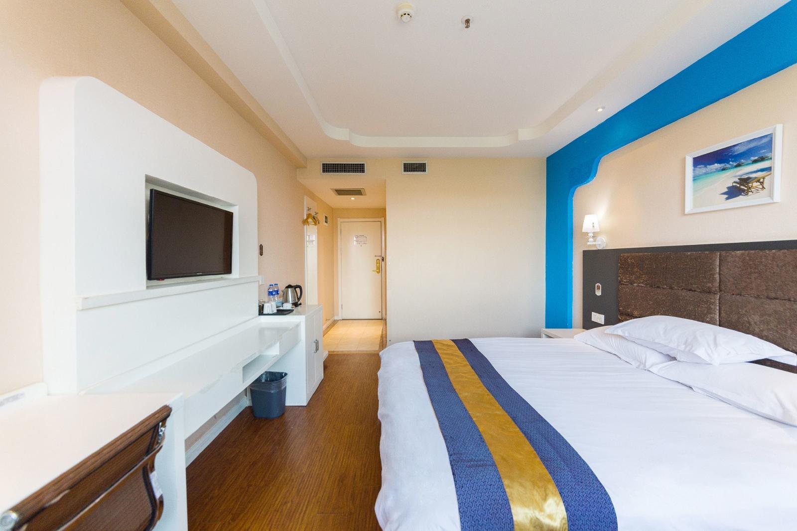 East Queen Hotel