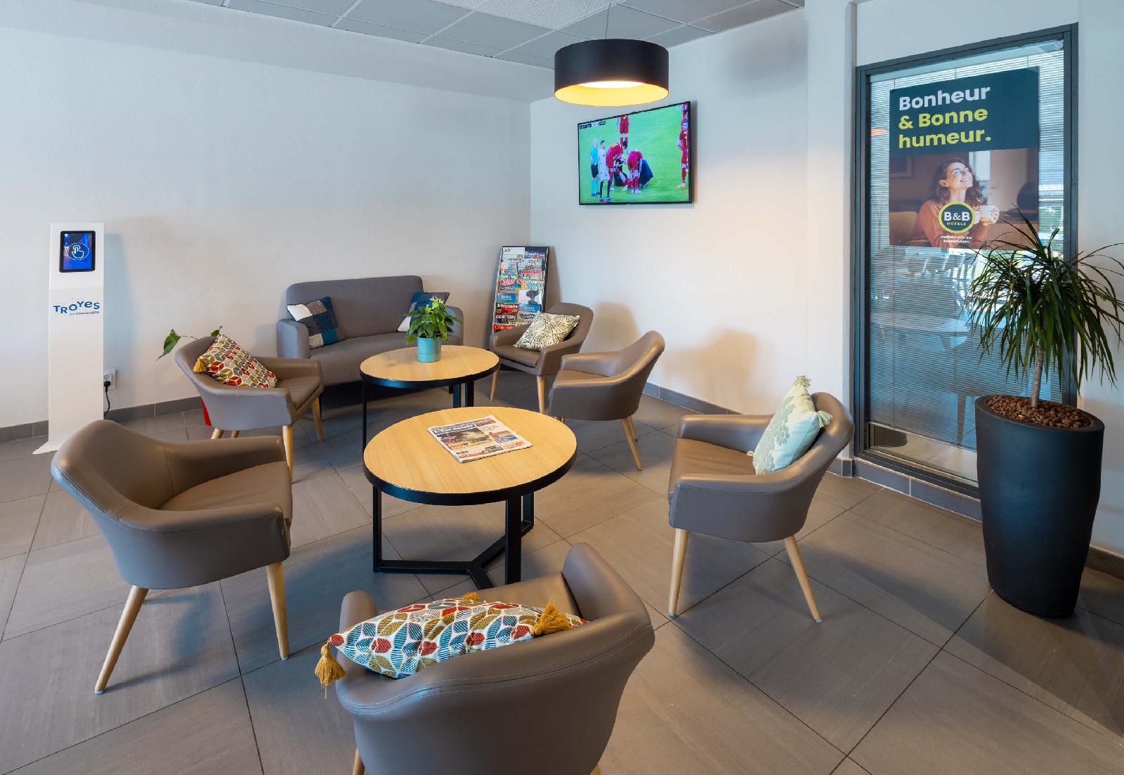 B&B Hotel Troyes Magasins d'usine
