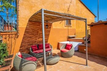 Maison d'Art Apartments