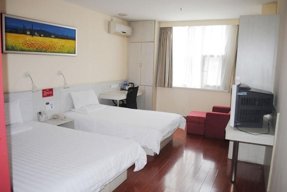 Fairfield by Marriott Shanghai Pudong Central