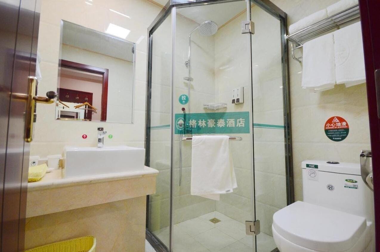 GreenTree Inn Jinan Yaoqiang Airport Airport Road Business Hotel