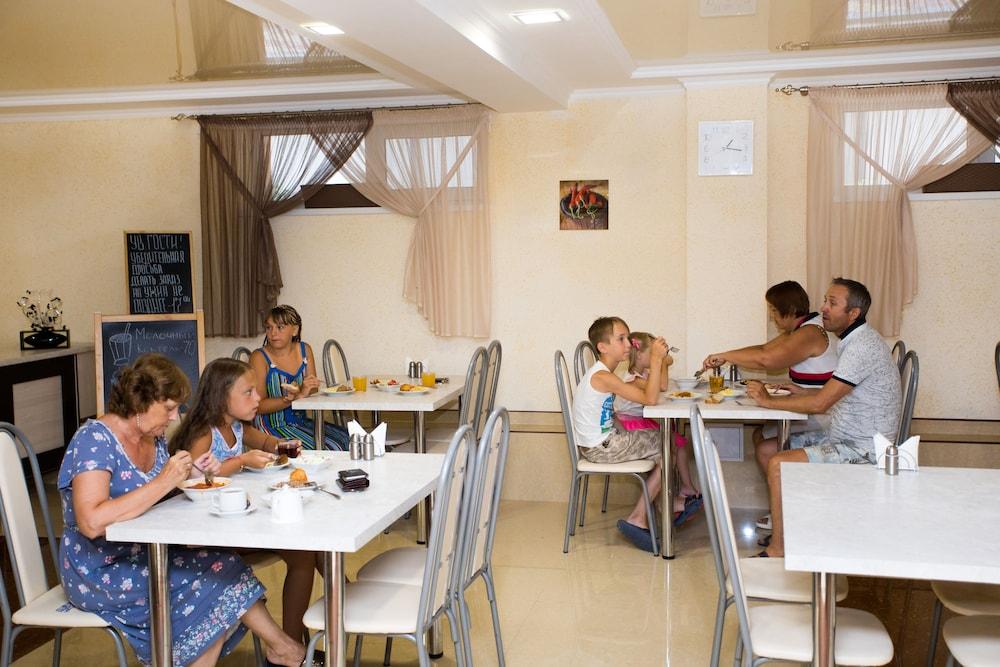 Guest House Tefiya
