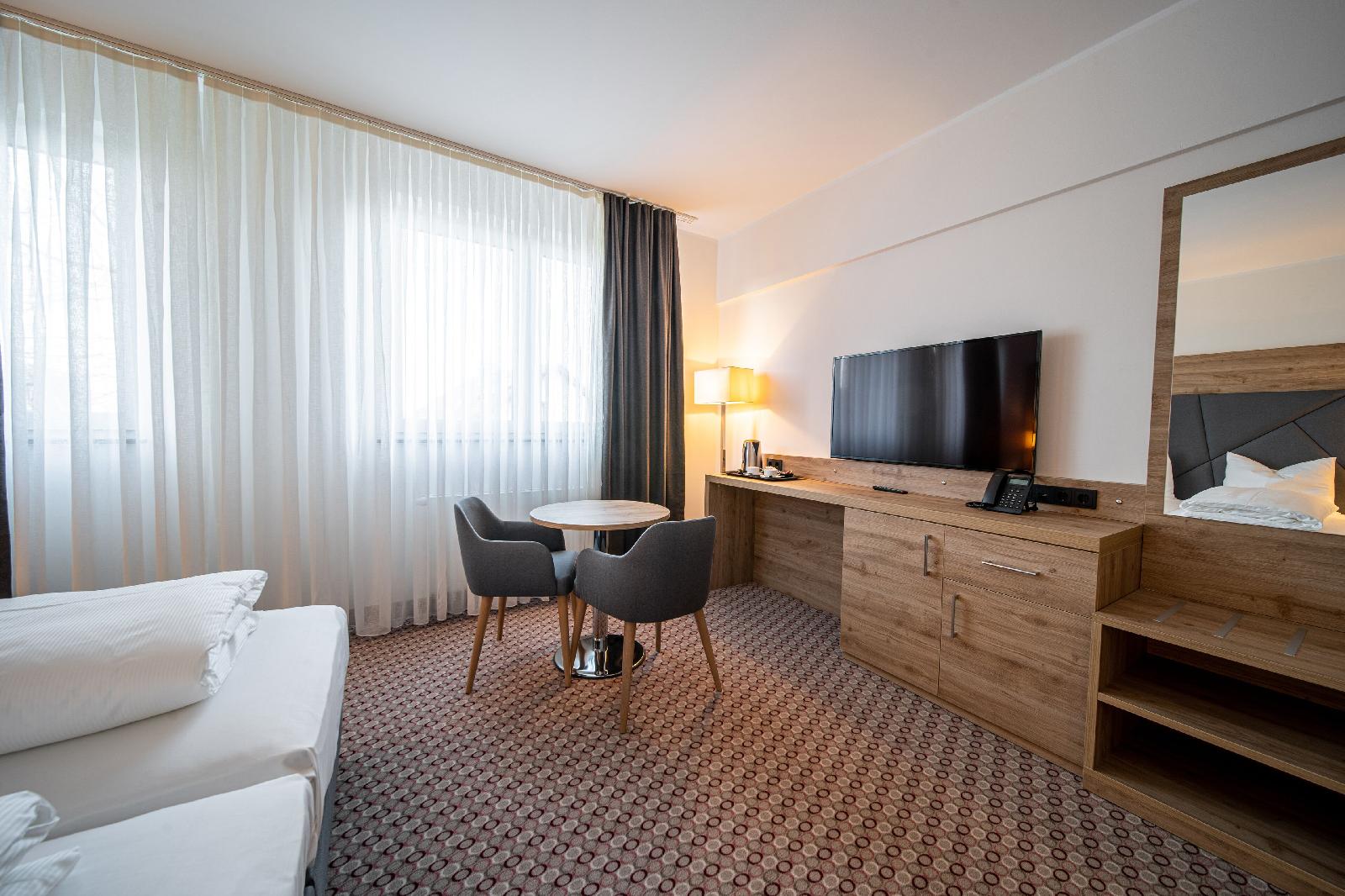 EE Hotel