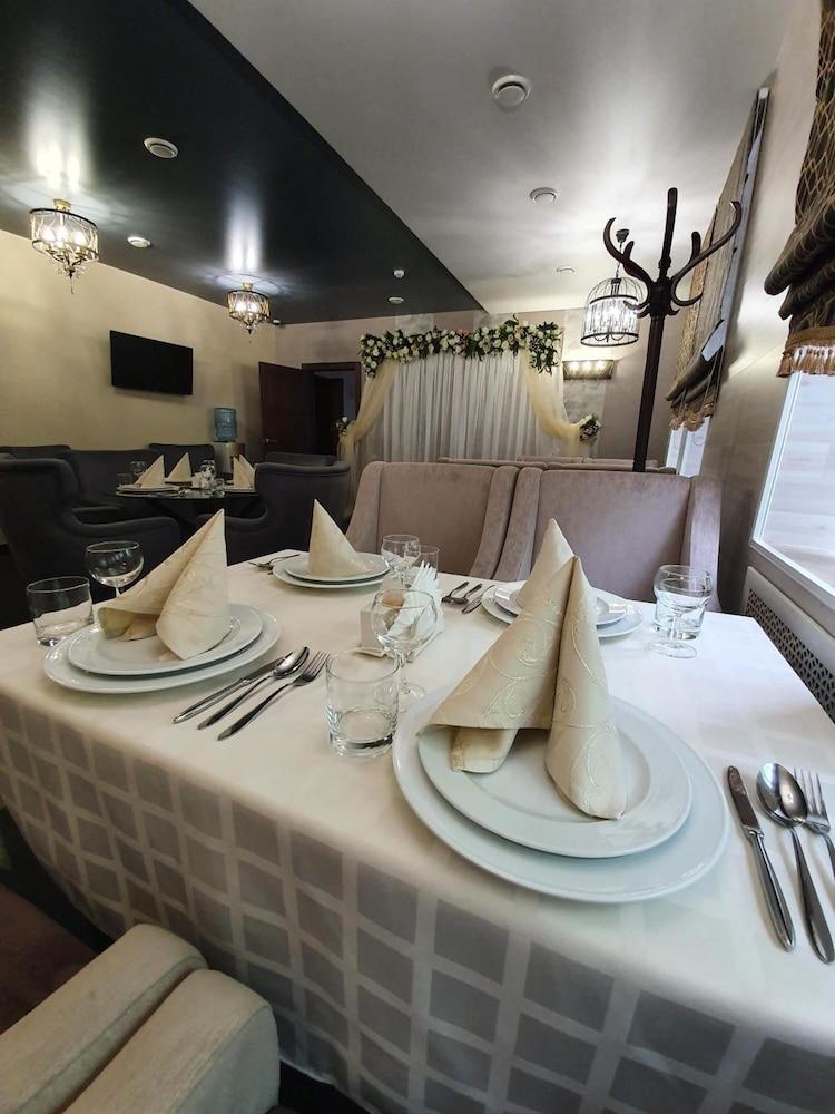 Alliance Hotel