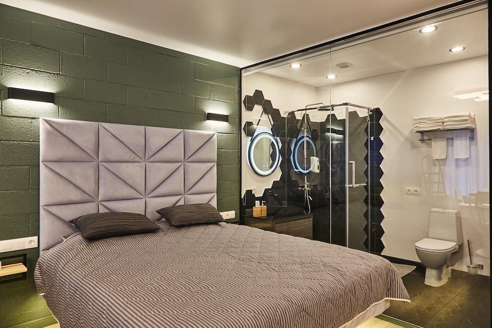 Bay View Apartments