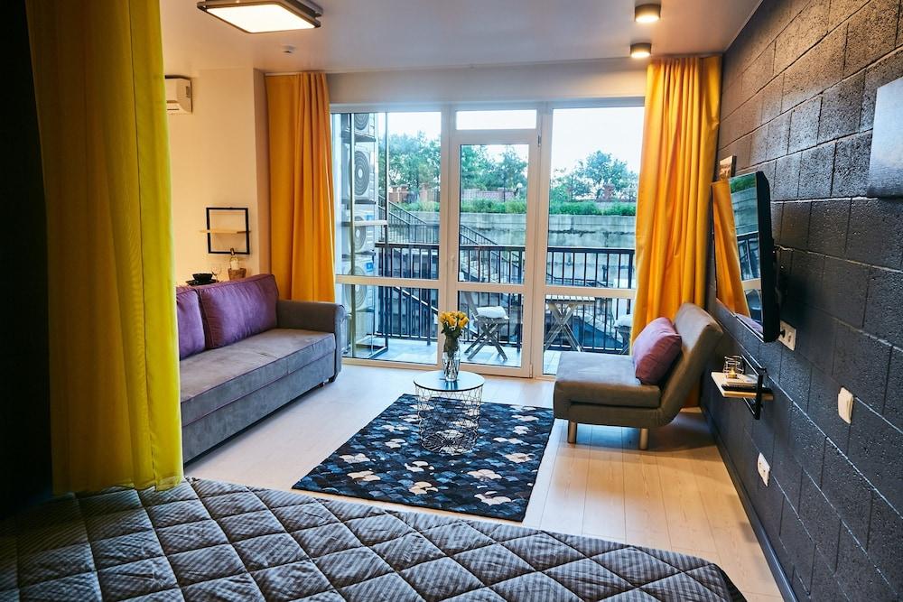 Bay View Apartments