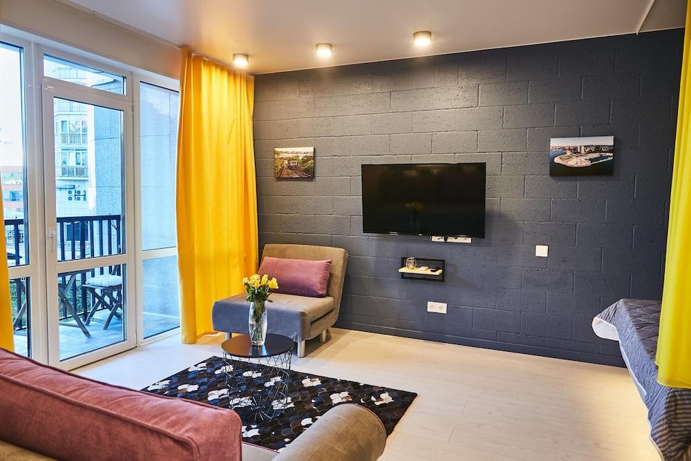 Bay View Apartments