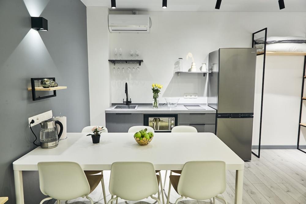 Bay View Apartments