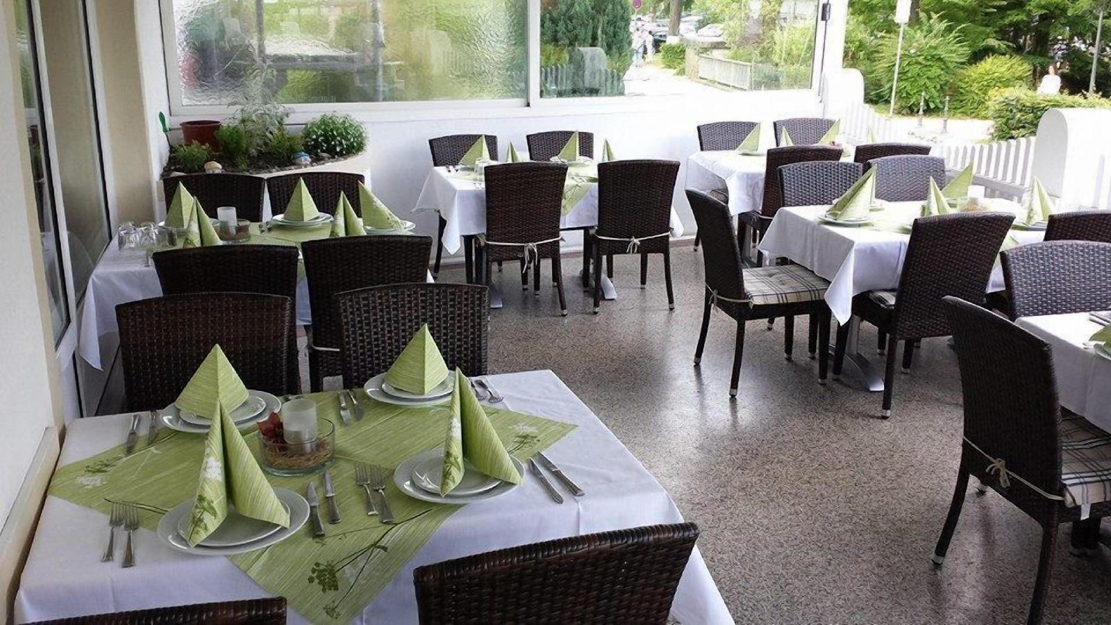 Hotel Restaurant Zum Weissen Mohren