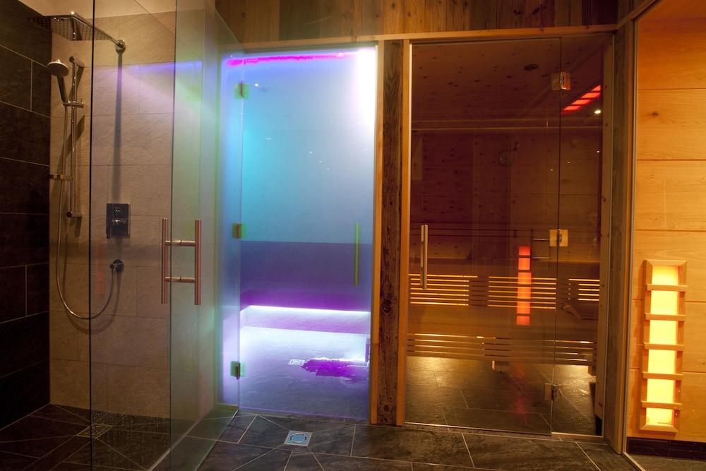 Palazi Apartments & Spa
