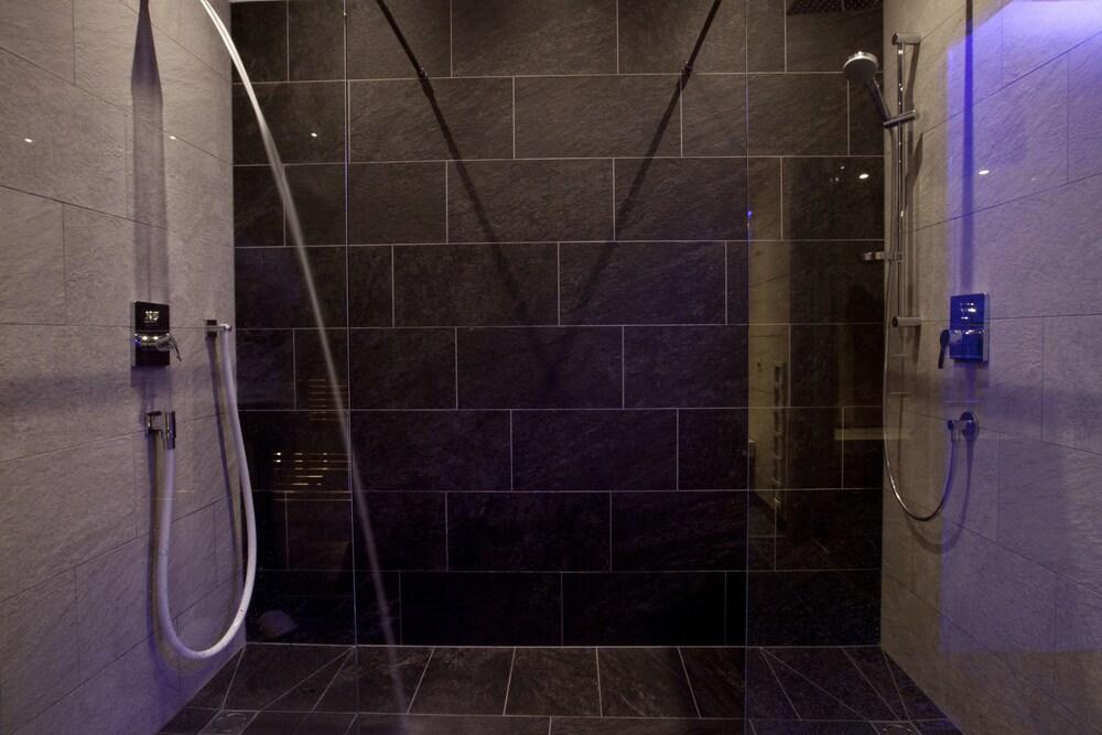 Palazi Apartments & Spa