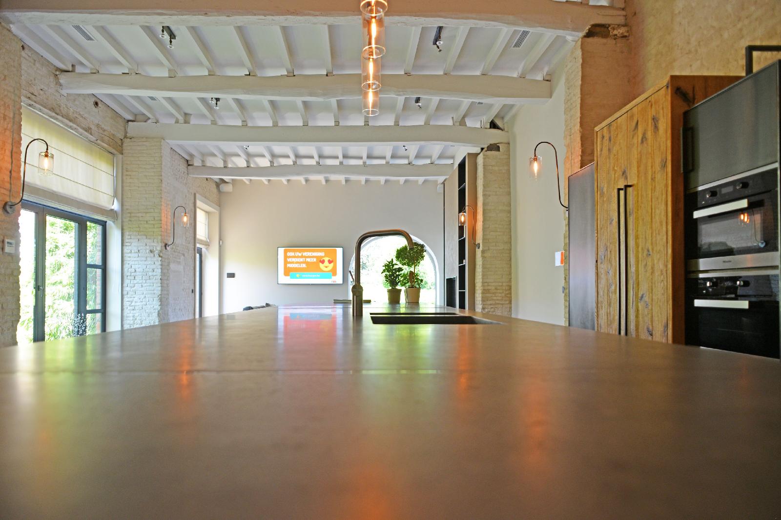 Hof Van Eine