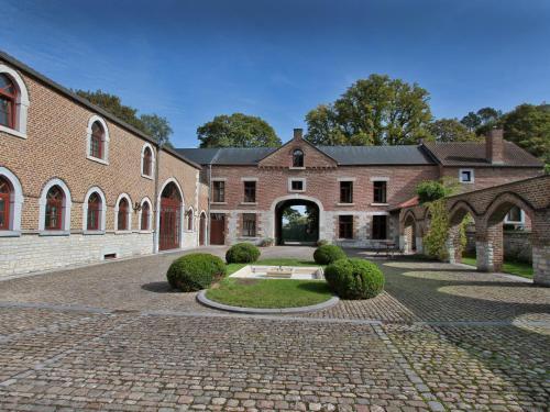 Hotel - Ferme du Chateau d'Ahin