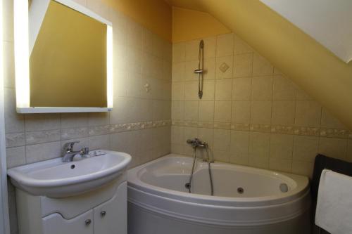 Stay Nexus Guest House