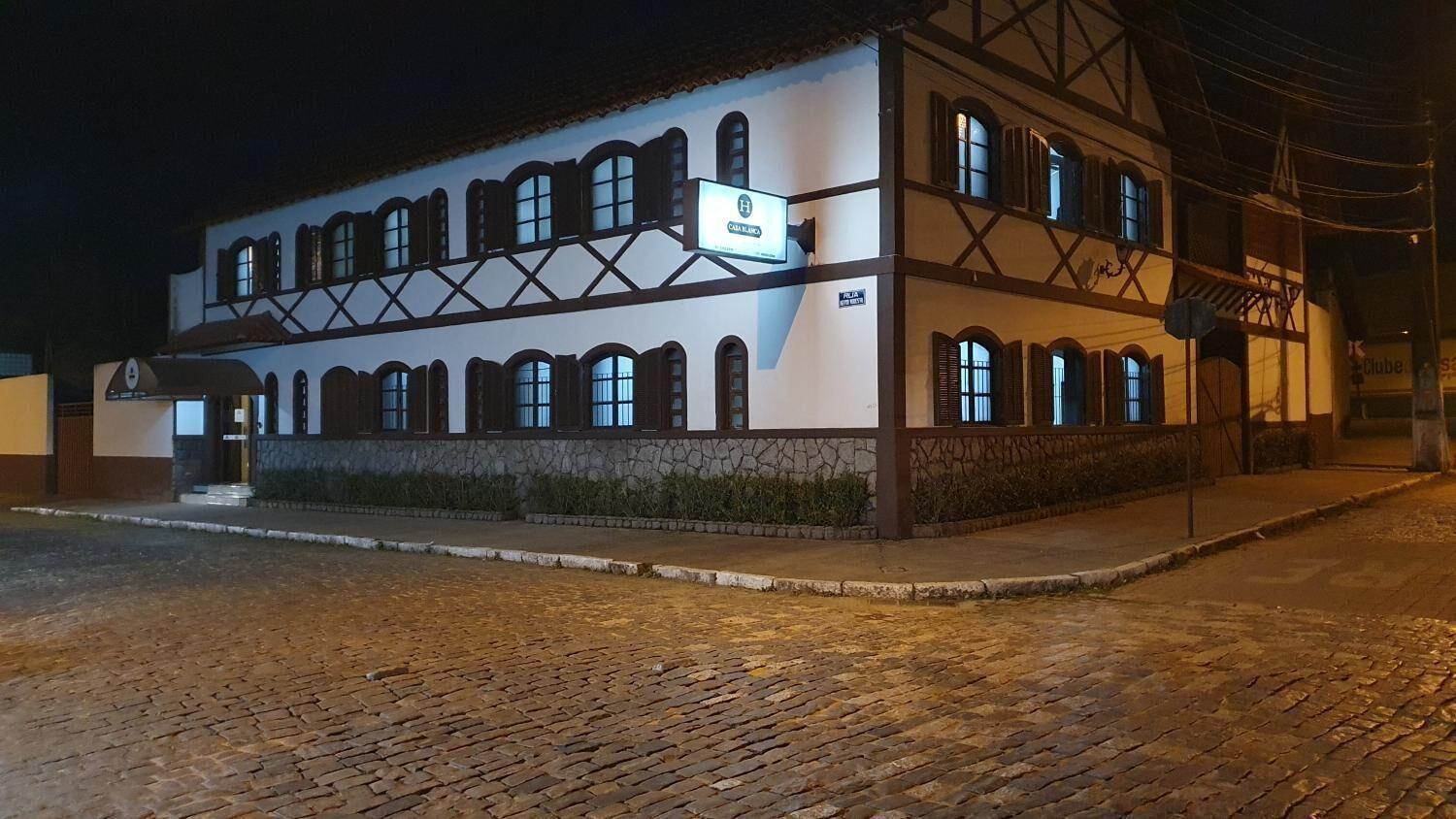 Hotel Casa Blanca
