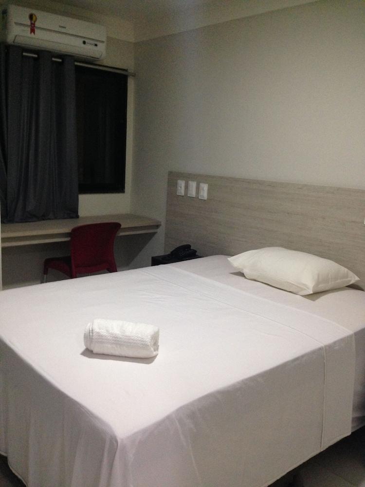 Hotel Executivo Boulevard