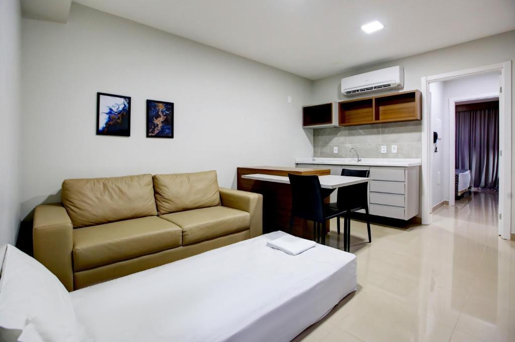 Advanced Hotel & Flats