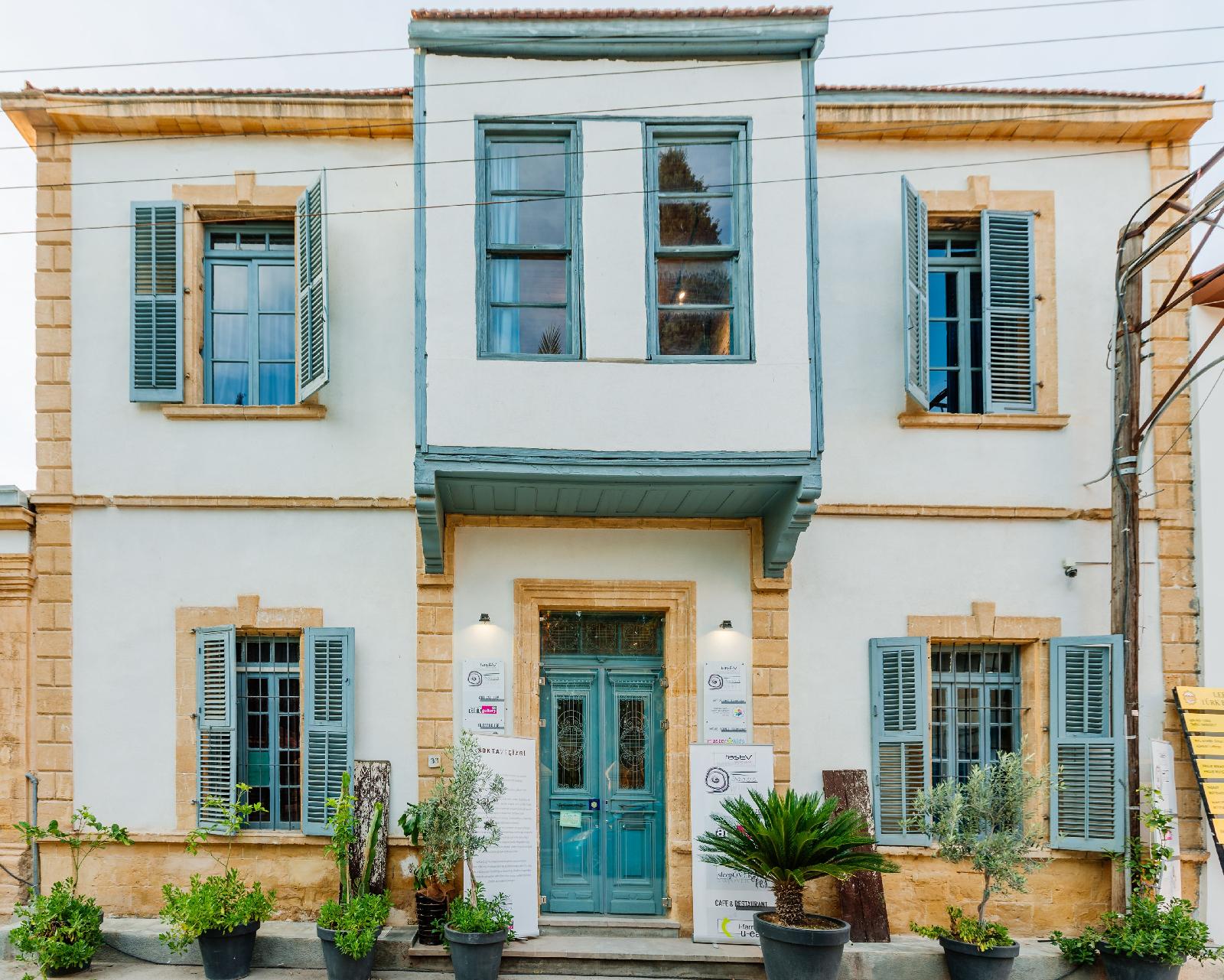 TasEv Boutique Hotel