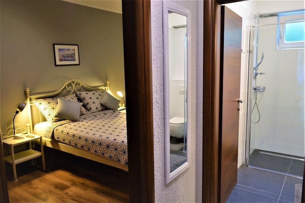 Apartments Nikic