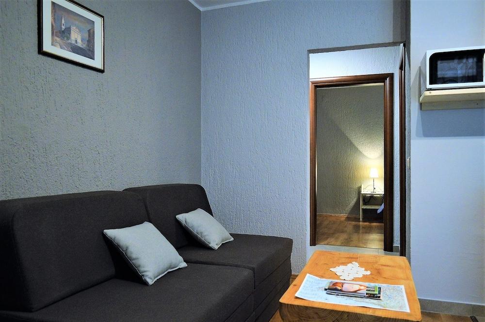 Apartments Nikic