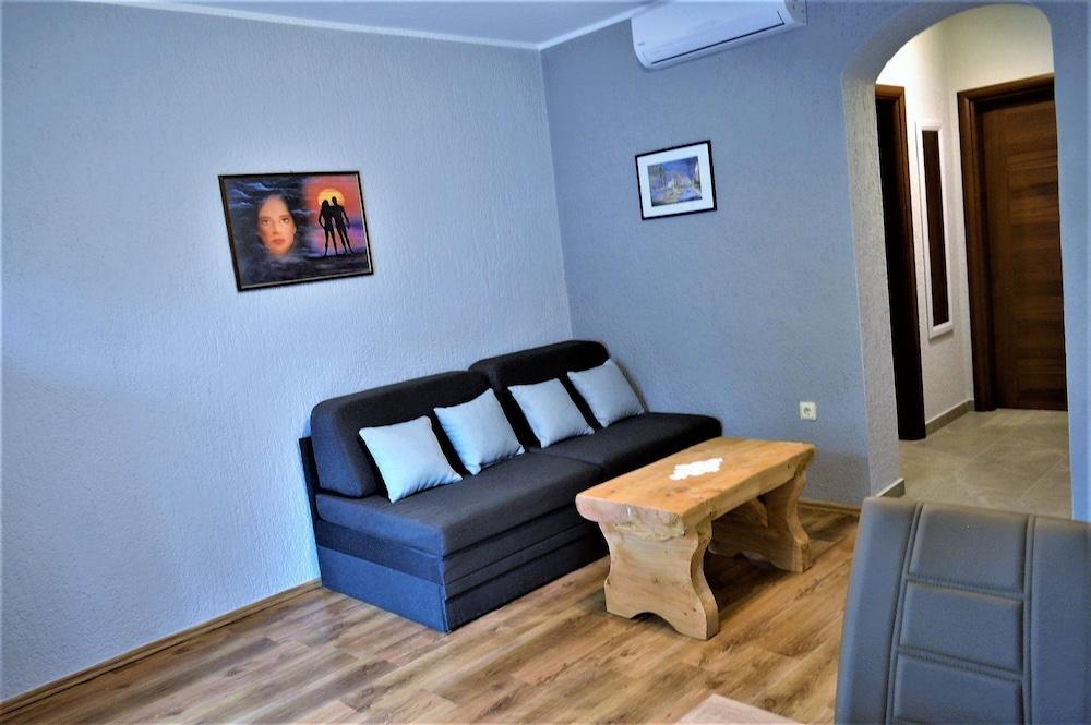 Apartments Nikic