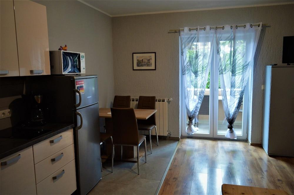 Apartments Nikic