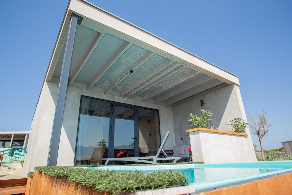 Noa Glamping Resort
