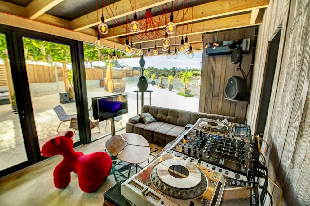 Noa Glamping Resort