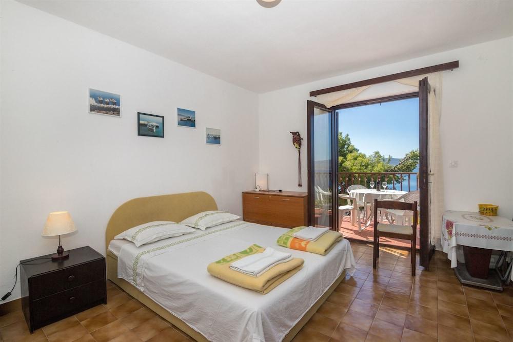 Apartments Djani