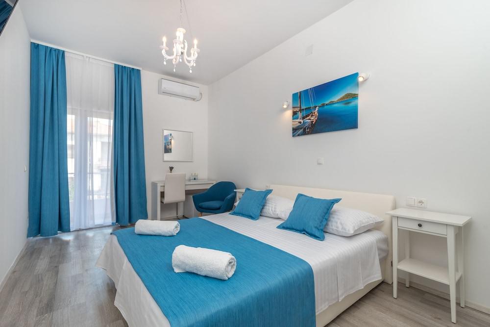 Villa Lux