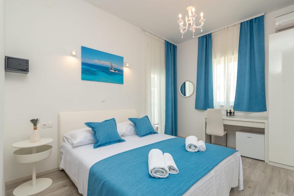 Villa Lux