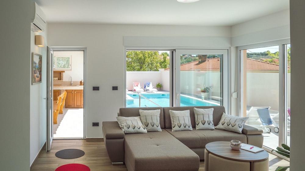 Villa Grannys House
