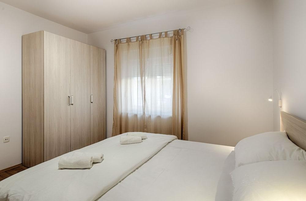 Cezar Luxury Apartment
