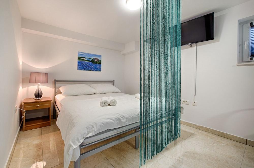 Cezar Luxury Apartment