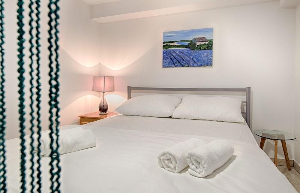 Cezar Luxury Apartment