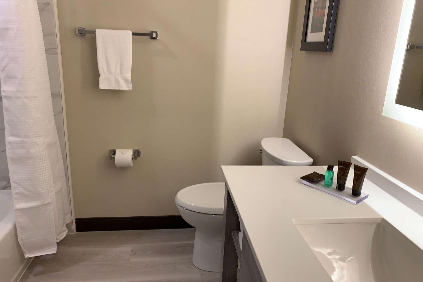 Wingate by Wyndham Kanata West Ottawa