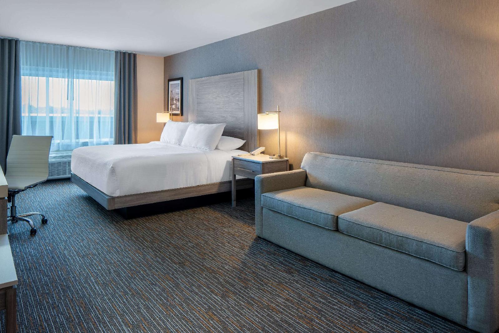 Wingate by Wyndham Kanata West Ottawa