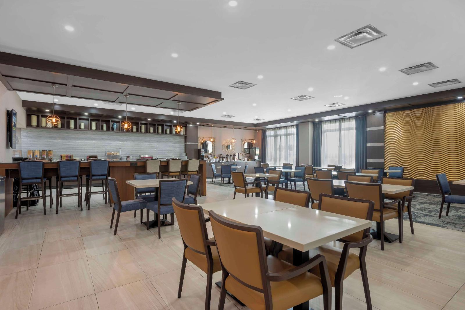 Best Western Premier Executive Residency Medicine Hat