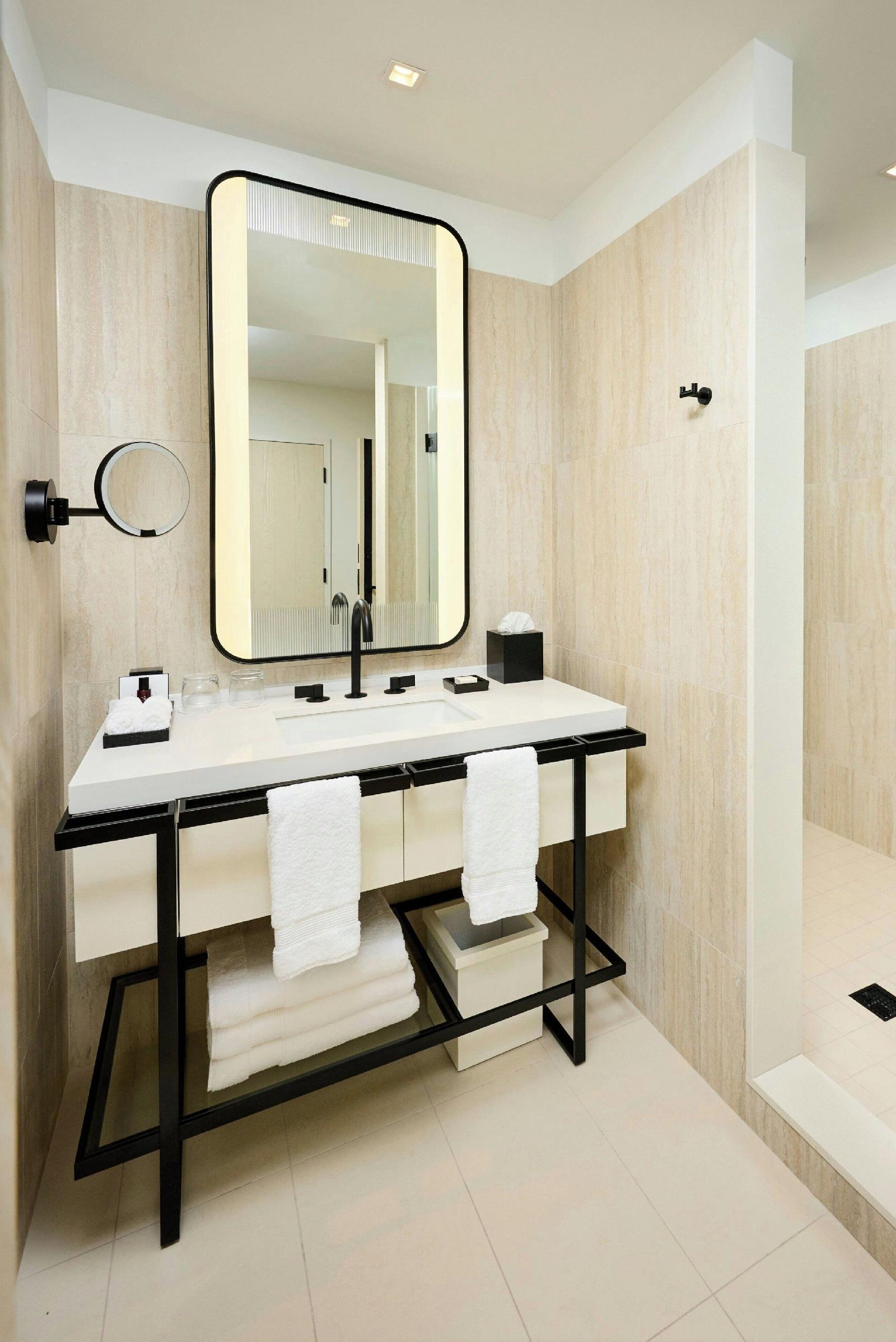 The Pearle Hotel & Spa Autograph Collection