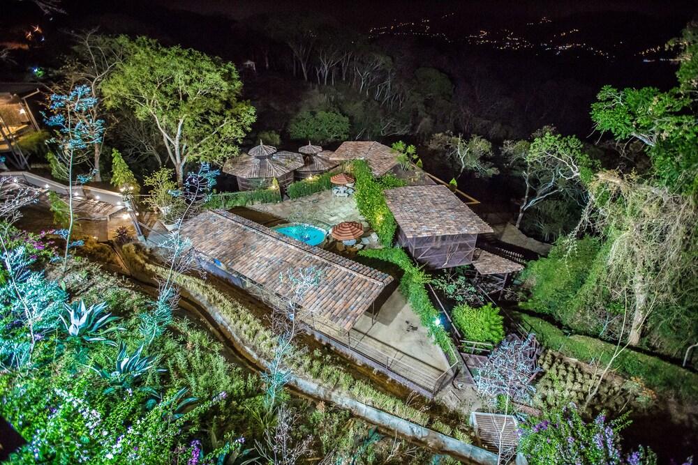 La Toscana Hills