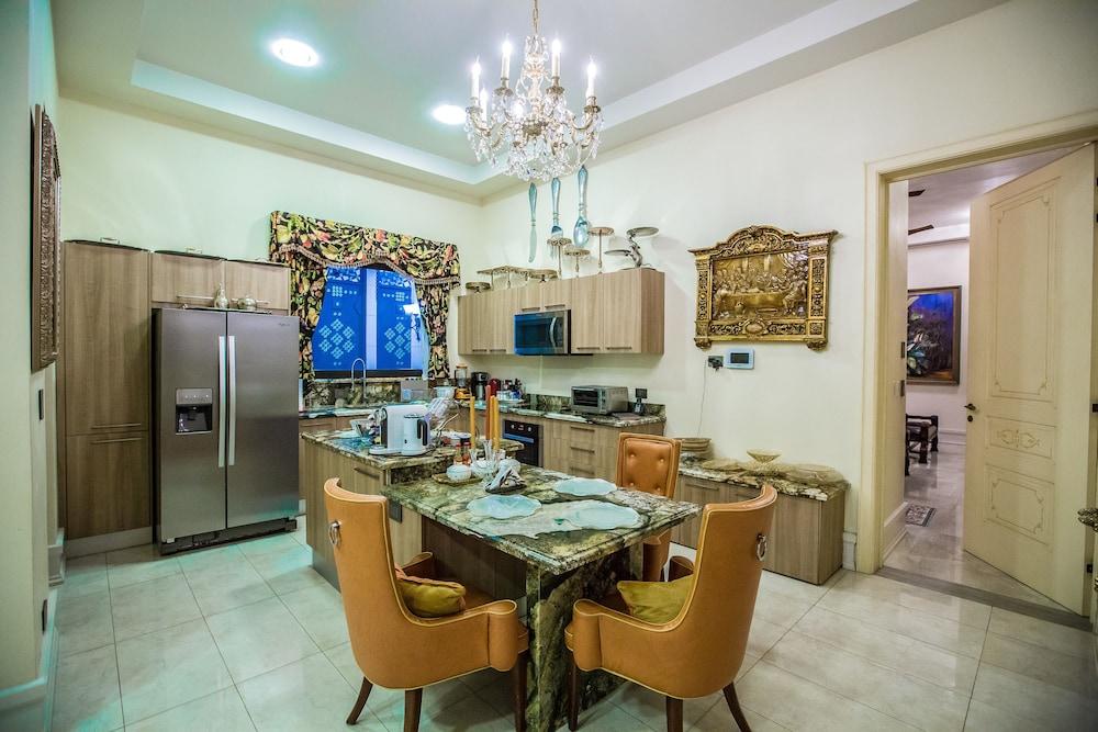 La Toscana Hills